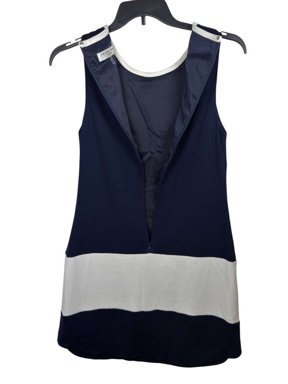 Trina Turk NWOT Navy Blue and White Colorblock  Sleeveless Shift Dress. Size 8. - Picture 10 of 15